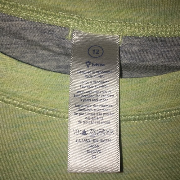 Ivivva reversible long sleeve - Picture 2 of 5